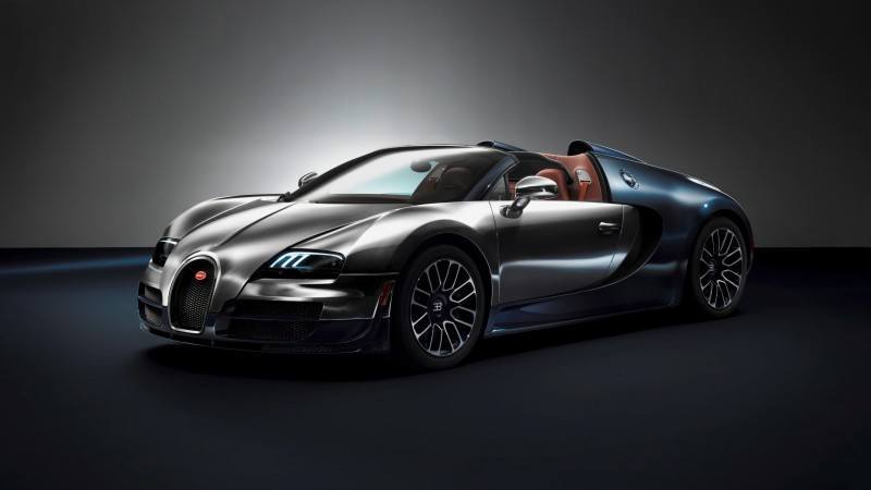 001_Legend_Ettore_Bugatti_3-4_front