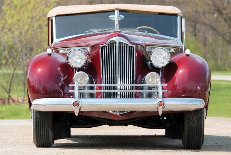 1940 Packard Custom Super Eight Convertible Sedan by Darrin 12