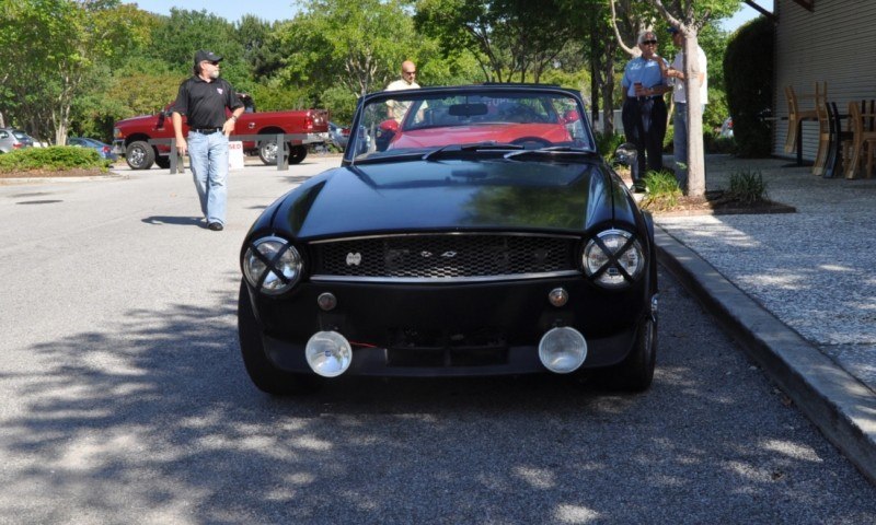 1974 Triumph TR6 Is Track-Prepped and Rally-Ready in Flat Black 1