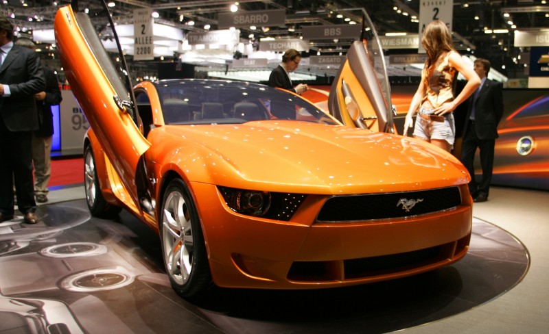 2006 Giugiaro Ford Mustang Concept Was Ringer vs In-House Ford Designs 25