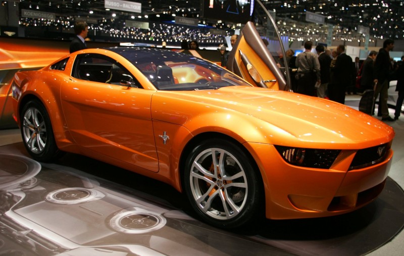 2006 Giugiaro Ford Mustang Concept Was Ringer vs In-House Ford Designs 3