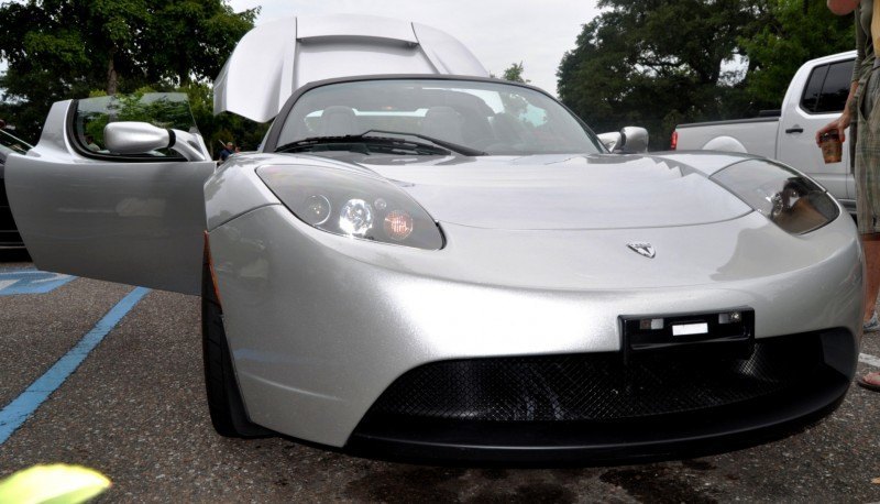 2011 TESLA Roadster 10