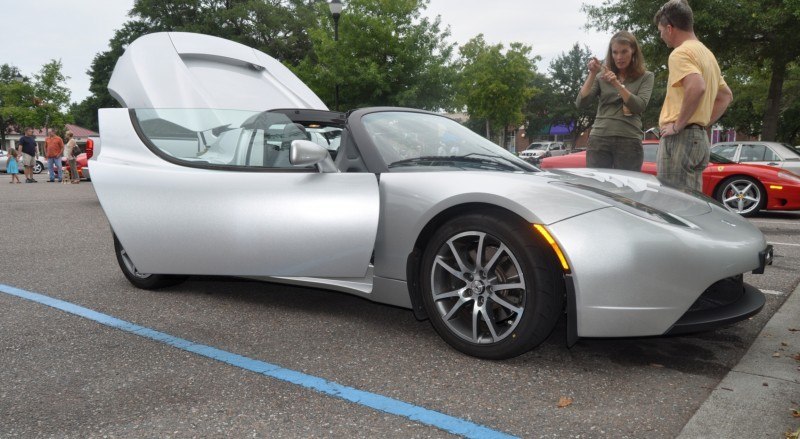 2011 TESLA Roadster 9