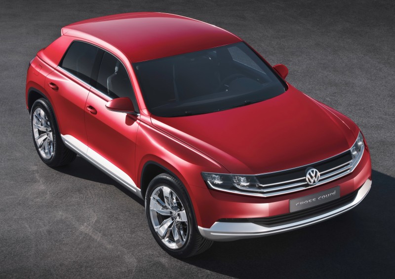 2011 Volkswagen Cross Coupe SUV Concept 17