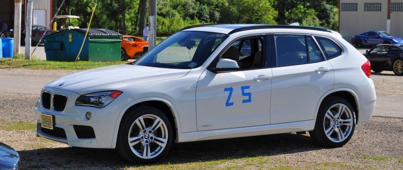 BMW X1 sDrive28i M Sport - Alpine White in 60 High-Res Photos3