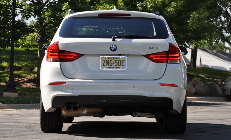 BMW X1 sDrive28i M Sport - Alpine White in 60 High-Res Photos42