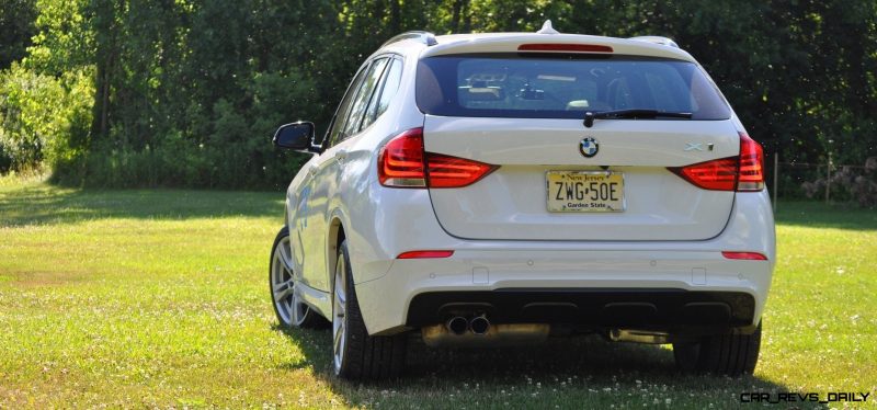 BMW X1 sDrive28i M Sport - Alpine White in 60 High-Res Photos9