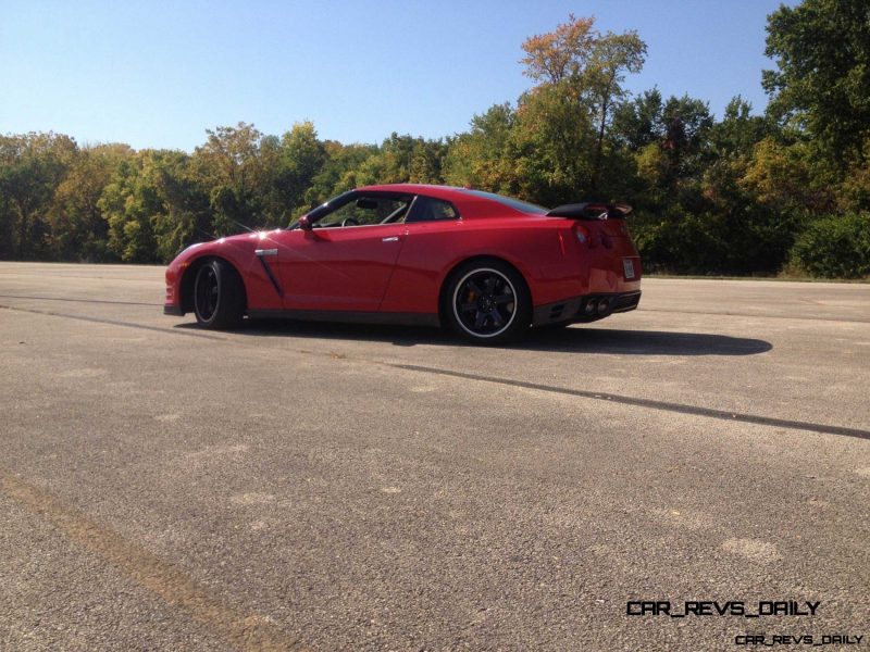 CarRevsDaily.com - First-Drive Photos - 2014 Nissan GT-R Black Edition61