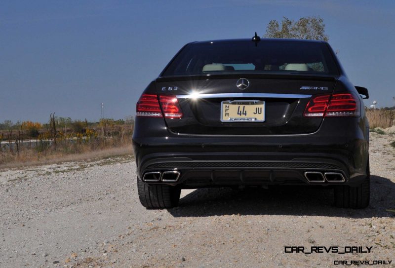 CarRevsDaily.com - Fun Car Gifs - 2014 E63 AMG 4MATIC S-Model in 30 High-Res Images22