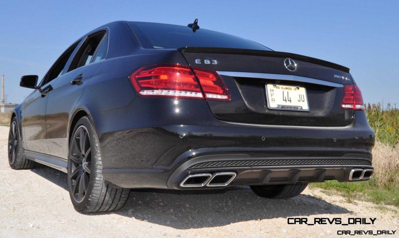 CarRevsDaily.com - Fun Car Gifs - 2014 E63 AMG 4MATIC S-Model in 30 High-Res Images25