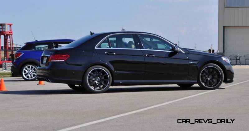 CarRevsDaily.com - Fun Car Gifs - 2014 E63 AMG 4MATIC S-Model in 30 High-Res Images27