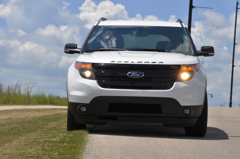 Ford Explorer Sport - Photo Showcase11