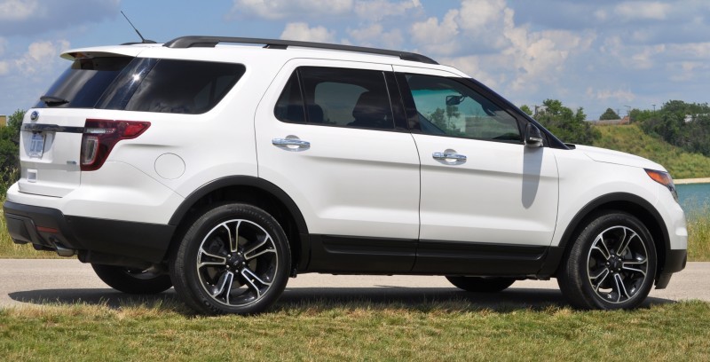 Ford Explorer Sport - Photo Showcase7