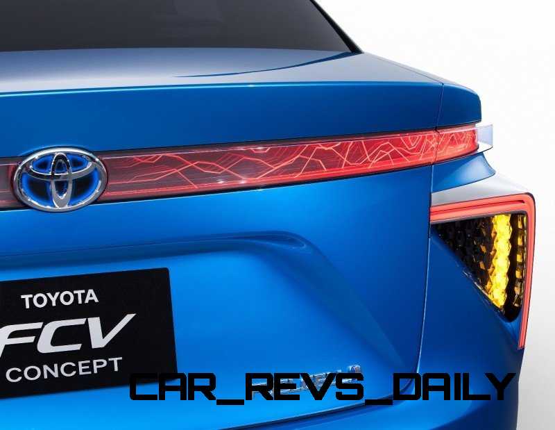 2013_Tokyo_Motor_Show_Toyota_Fuel_Cell_Vehicle_Concept__016