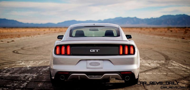 2015 Ford Mustang GT in Silver 30