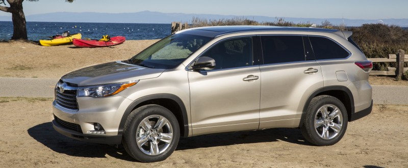 CarRevsDaily - 2014 Toyota Highlander Exterior Photo20