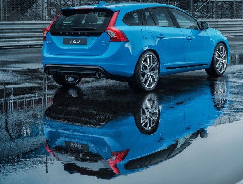 Hot New Wagons 2014 Volvo V60 12