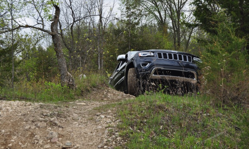 2014 Jeep Grand Cherokee Shows Its Trail Rated Skills Off-Road 37