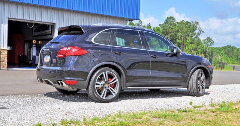 2014 Porsche Cayenne Turbo 12