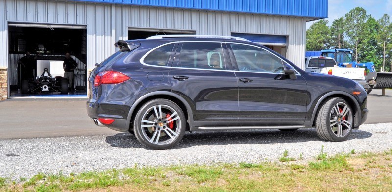 2014 Porsche Cayenne Turbo 14