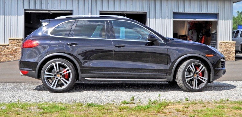 2014 Porsche Cayenne Turbo 17