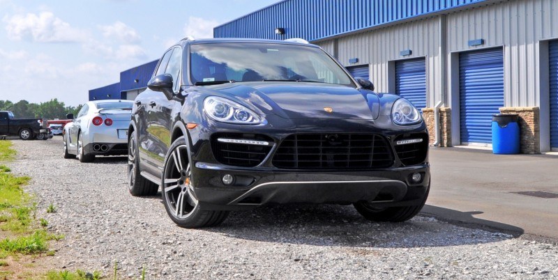 2014 Porsche Cayenne Turbo 32