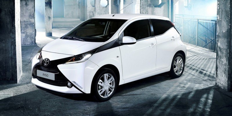 2014 Toyota Aygo Is Furious With You 16