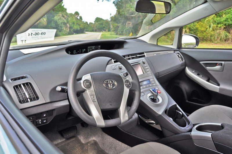 2014 Toyota Prius Plug-in Hybrid 45