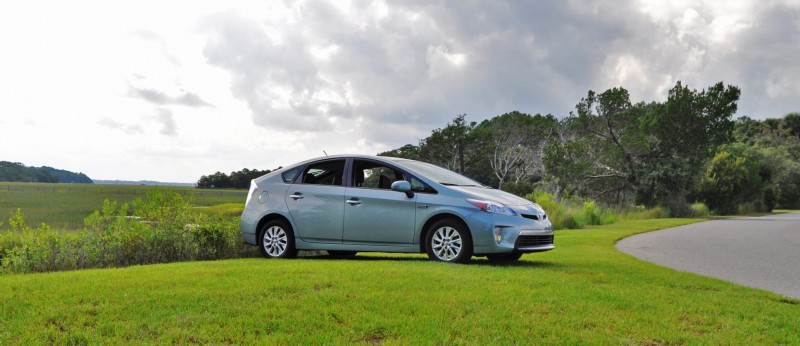 2014 Toyota Prius Plug-in Hybrid 8