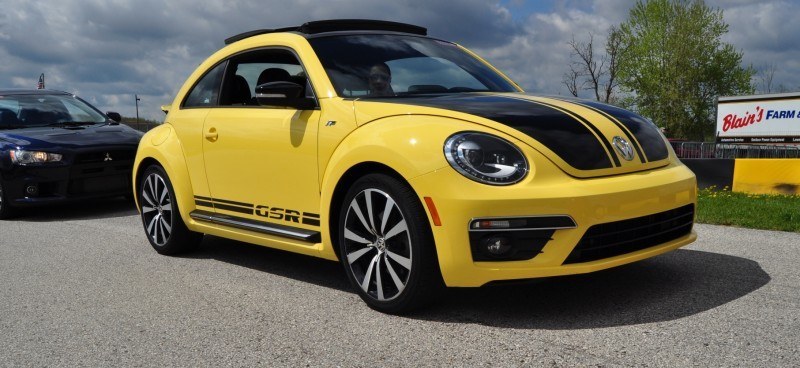 2014 Volkswagen Beetle GSR Scoots Around Go-Kart Autocross at Road America 24