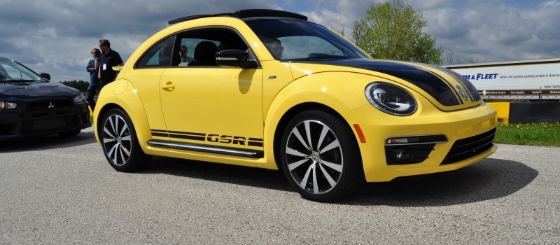 2014 Volkswagen Beetle GSR Scoots Around Go-Kart Autocross at Road America 25