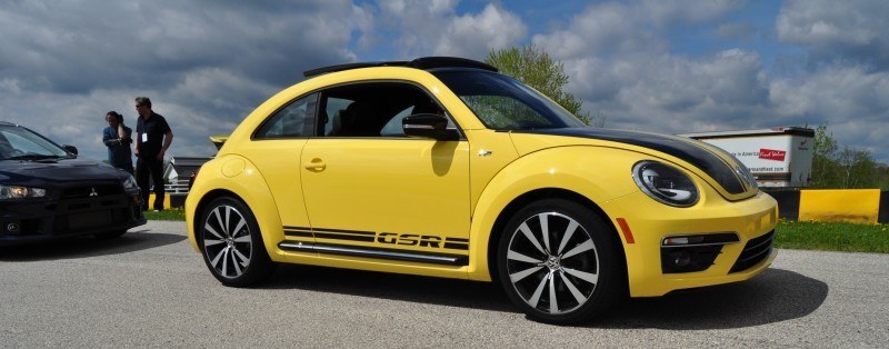 2014 Volkswagen Beetle GSR Scoots Around Go-Kart Autocross at Road America 26