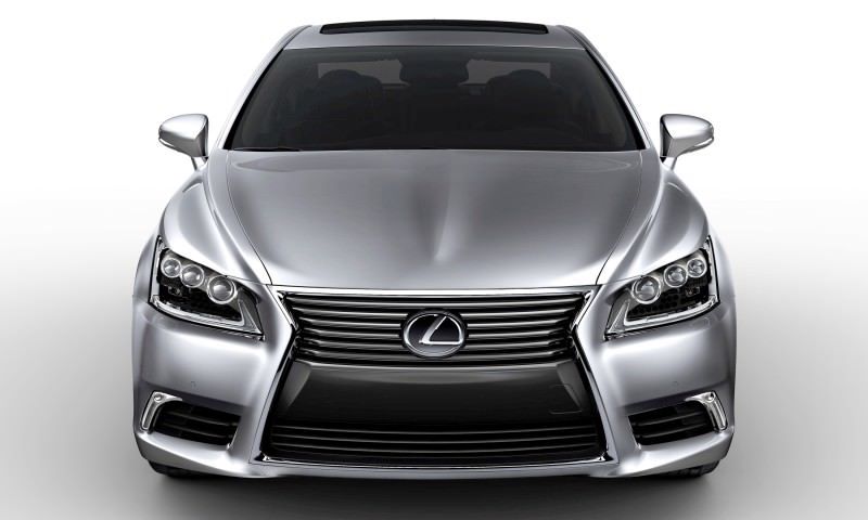 2013_Lexus_LS_460_001_99C75E167711B1A844C91E276E59E73B5BF13401