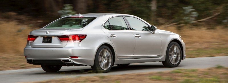 2013_Lexus_LS_460_015