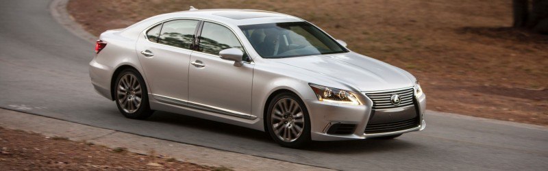 2013_Lexus_LS_460_016