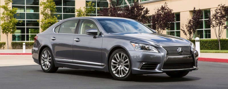 2013_Lexus_LS_460_023