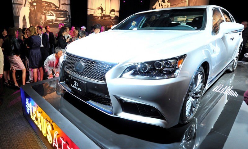 2013_Lexus_LS_World_Premiere_002