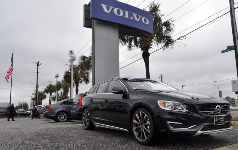 2015 Volvo V60 T5 Sport Pack -- Video Walkaround and 30 All-New Photos 2