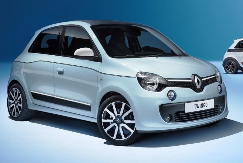 All-New Renault Twingo Packs Rear Engine, Four Doors and Cute New Style 5