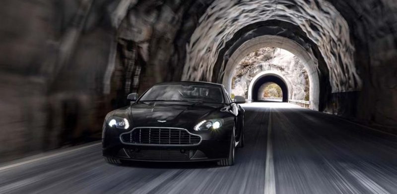 Car-Revs-Daily.com -- 2014 Aston-Martin N430 Vantage 108