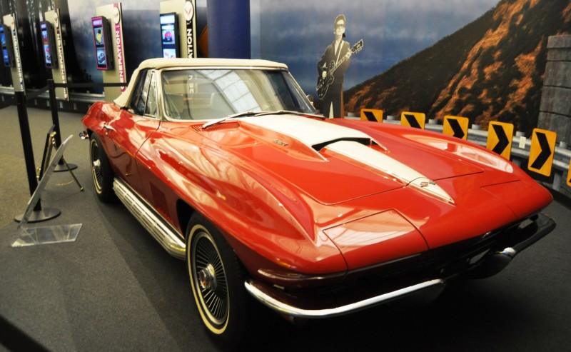 Corvette Museum Photo Tour -- The C1, C2 and C3 Generations in 83 High-Res Photos 1