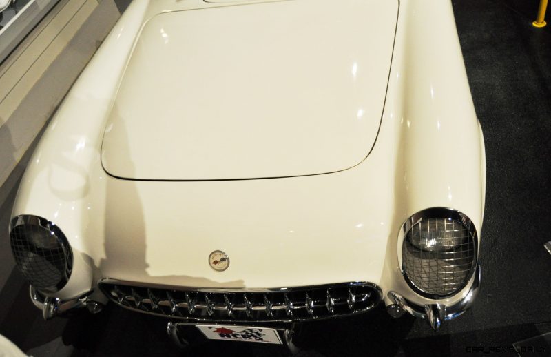 Corvette Museum Photo Tour -- The C1, C2 and C3 Generations in 83 High-Res Photos 33