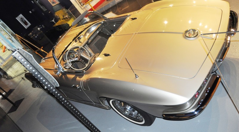 Corvette Museum Photo Tour -- The C1, C2 and C3 Generations in 83 High-Res Photos 47