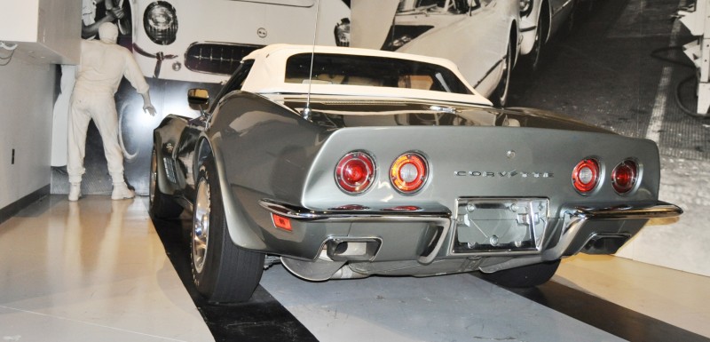 Corvette Museum Photo Tour -- The C1, C2 and C3 Generations in 83 High-Res Photos 83