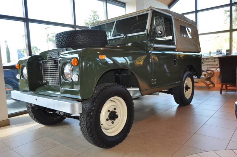 Video Walk-around and Photos - Near-Mint 1969 Land Rover Series II Defender at Baker LR in CHarleston 14