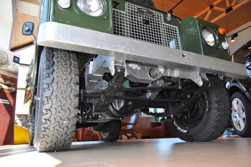 Video Walk-around and Photos - Near-Mint 1969 Land Rover Series II Defender at Baker LR in CHarleston 9