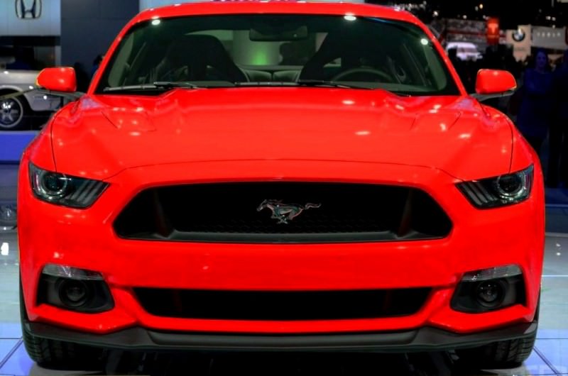 CAR-REVS-DAILY.COM -- FANTASY COLORIZER 2015 FORD MUSTANG 64