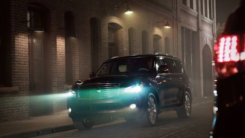 Car-Revs-Daily.com -- 2014 INFINITI QX80 Buyers Guide, Pricing, Colors and Specs 30