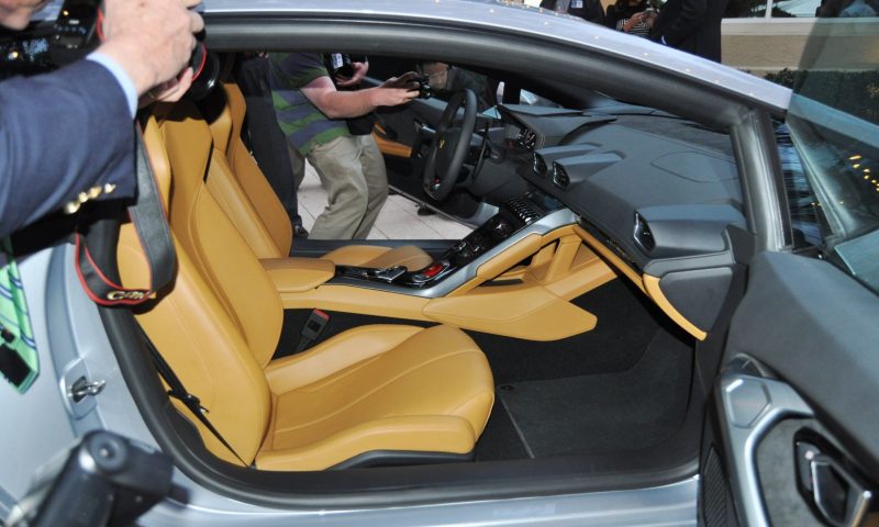 Car-Revs-Daily.com -- 2015 Lamborghini Huracan -- Official American Debut  33
