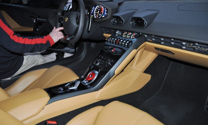 Car-Revs-Daily.com -- 2015 Lamborghini Huracan -- Official American Debut  39